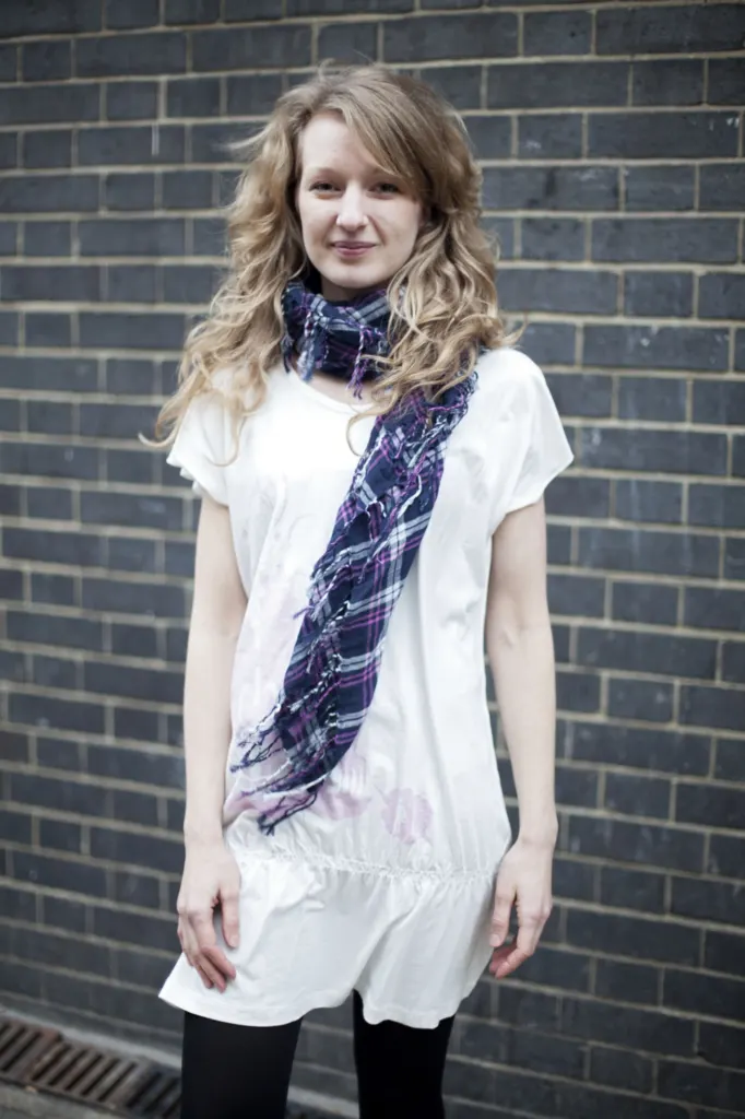 Uniqlo: Uniqlooks — commercial, fashion and portrait photograph in London, UK, frame 13 of 49.